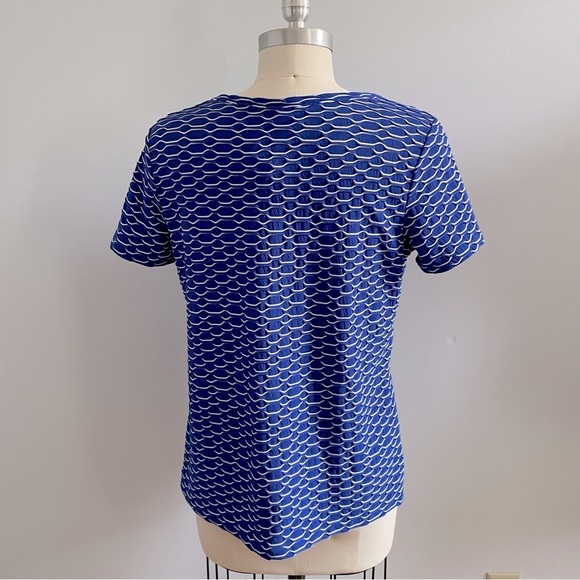 East 5th Petite Blue and White Top- Size Medium Petite- NWT - Picture 4 of 6